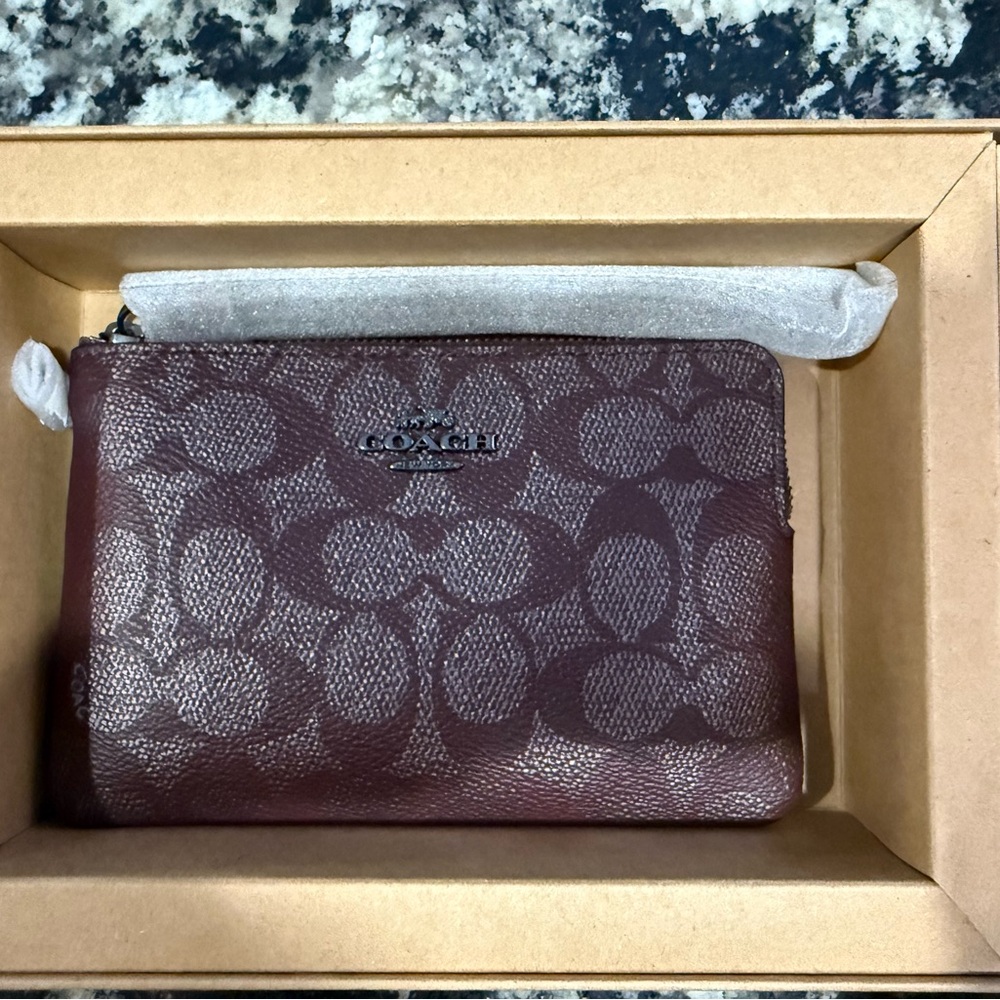 Coach wristlet brand new!